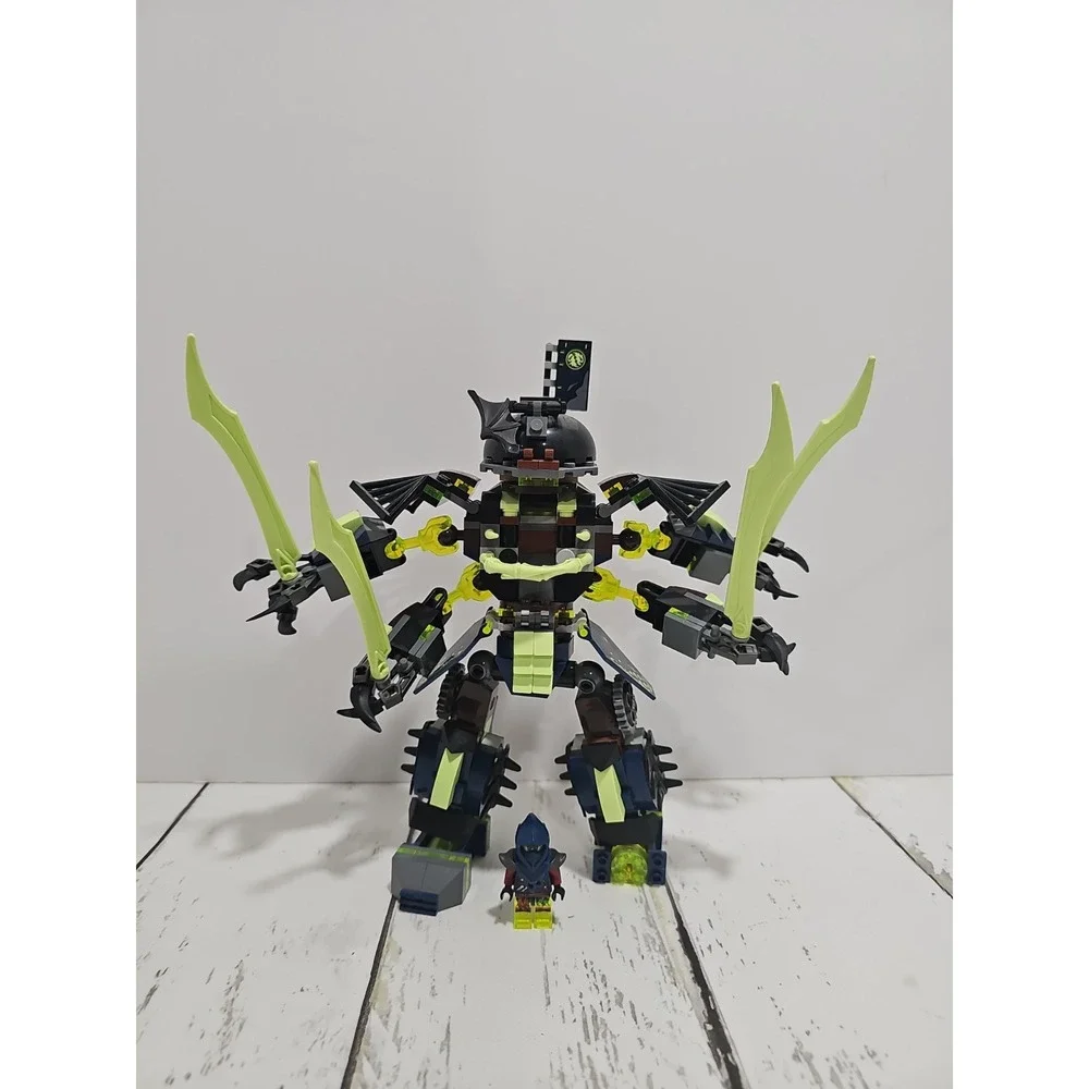 LEGO NINJAGO 70737 Titan Mech Battle With 1 Minifigure (Retired 2015)
